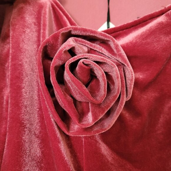 Ava & Viv Womens XXL Red Velvet Long Sleeve Dress With Rose Accent - Picture 5 of 9